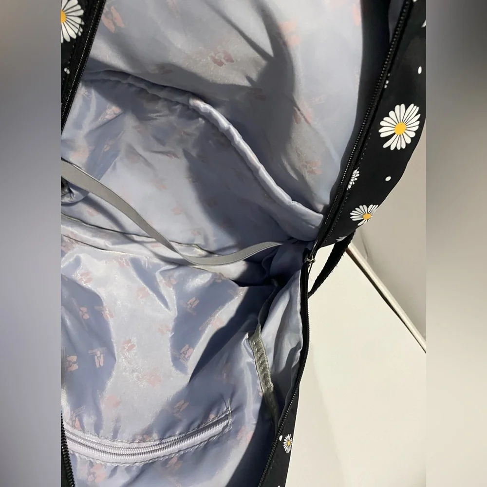 Black Daisy‎ Print Backpack with Lunch Box
